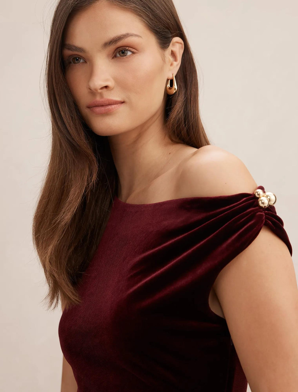 Winslet Off Shoulder Velvet Gown Berry