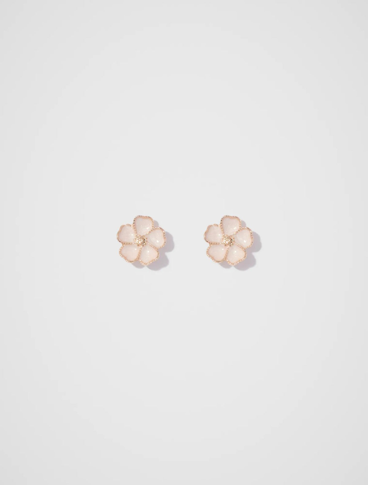Florence Flower Stud Earrings Ivory/Gold_mannequin