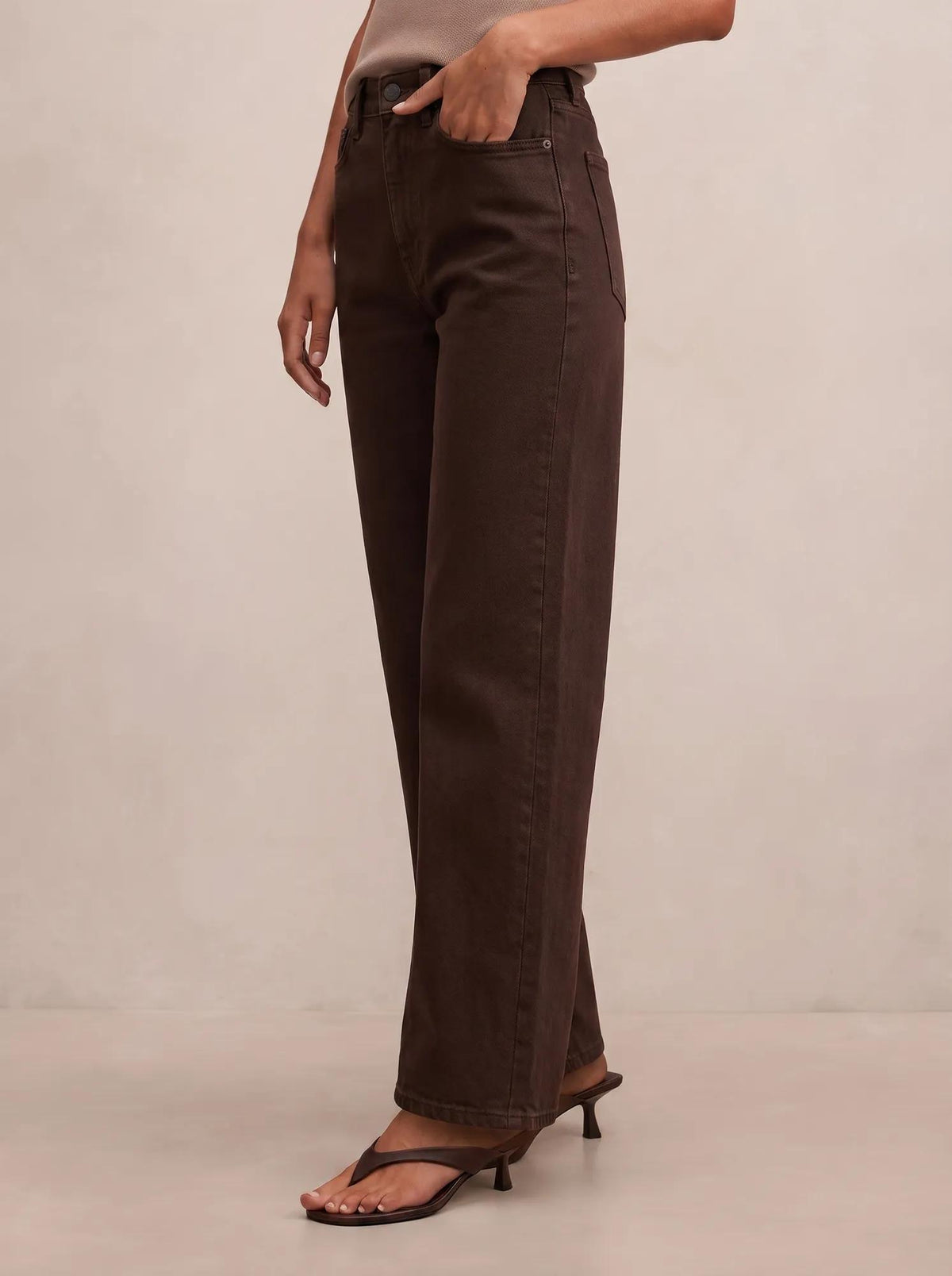 Nicki Mid Rise Straight Jeans Chocolate