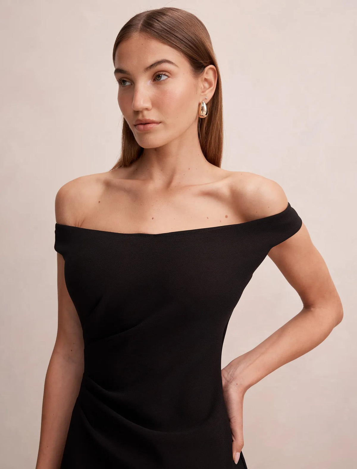 Zaria Off Shoulder Bodycon Midi Dress Black
