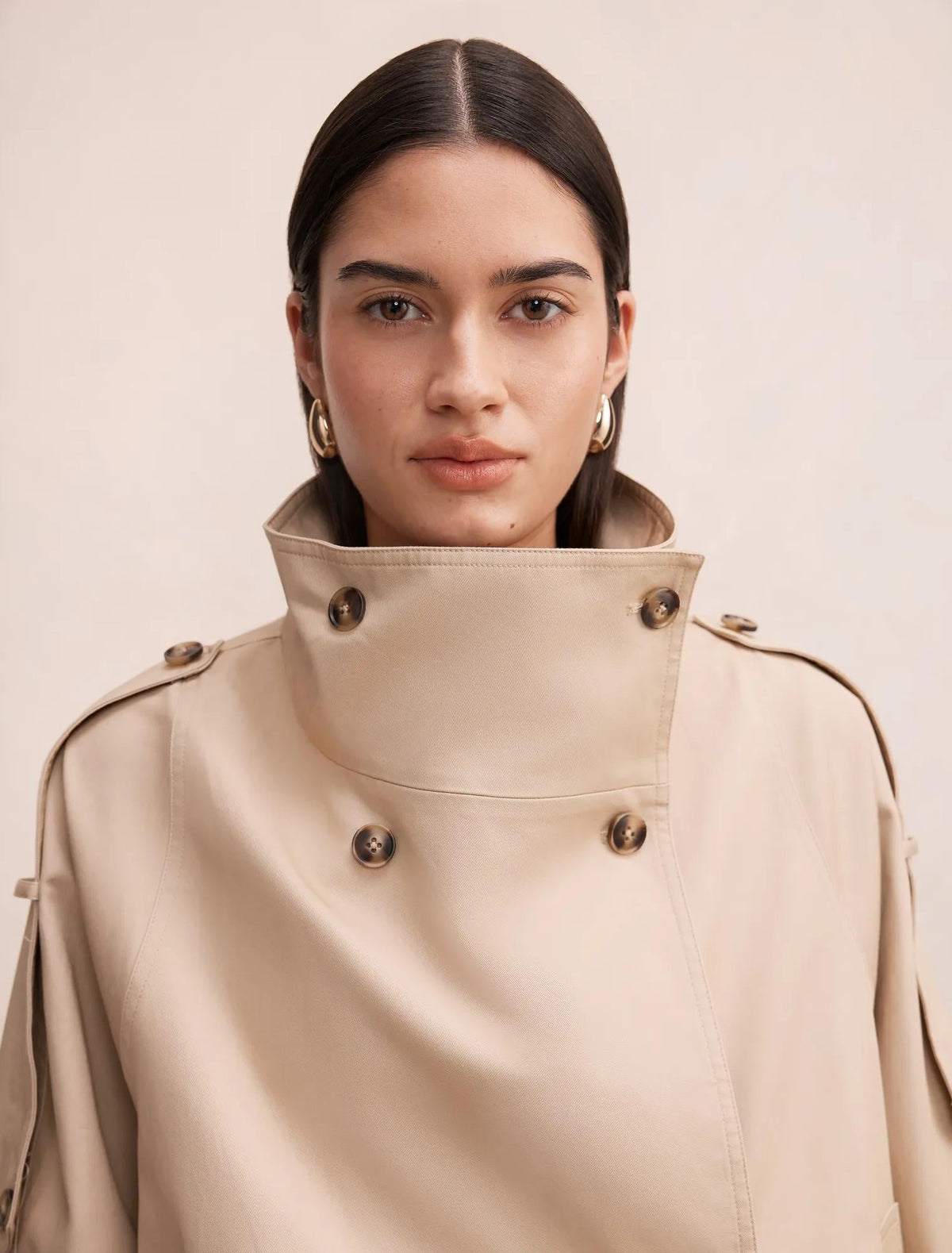 Billie Funnel Neck Short Trench Coat Sand