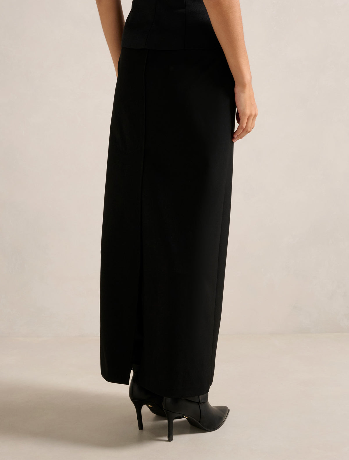 Drew Low Waist Column Skirt Black